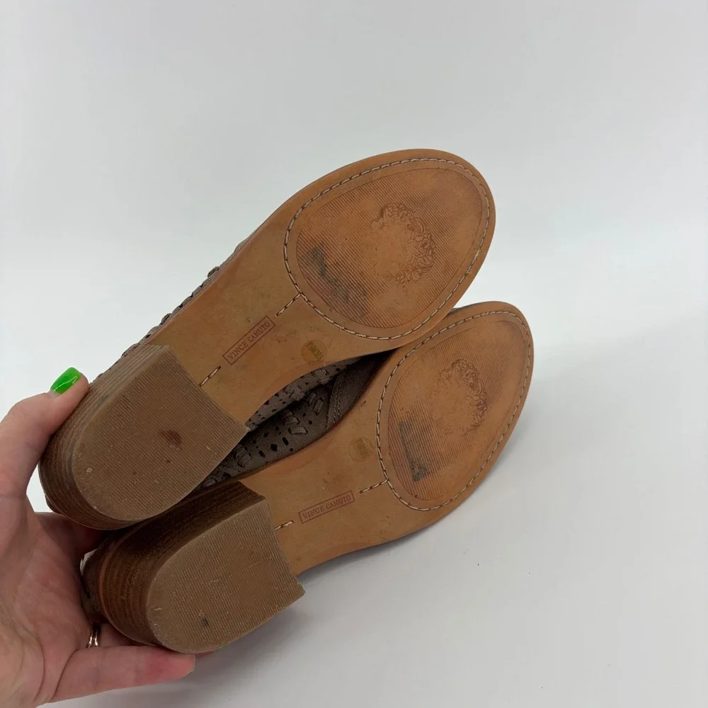 Vince Camuto Womens 8.5 Brown‎ Suede Ankle Booties Perforated Cutout Gigietta